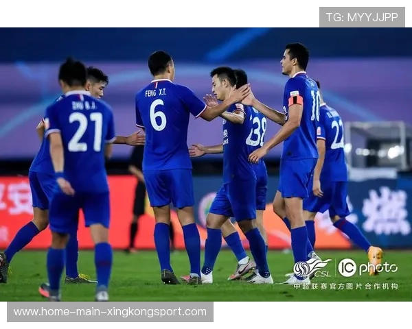 上海申花拉唐远射破门:激情与商机并行的城市故事