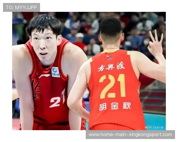 周琦篮下强攻,新疆内线霸气十足